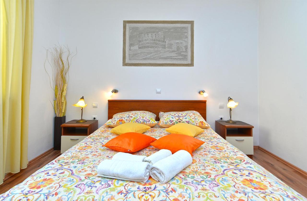 Apartment Jadranko 1761 Peroj Buitenkant foto
