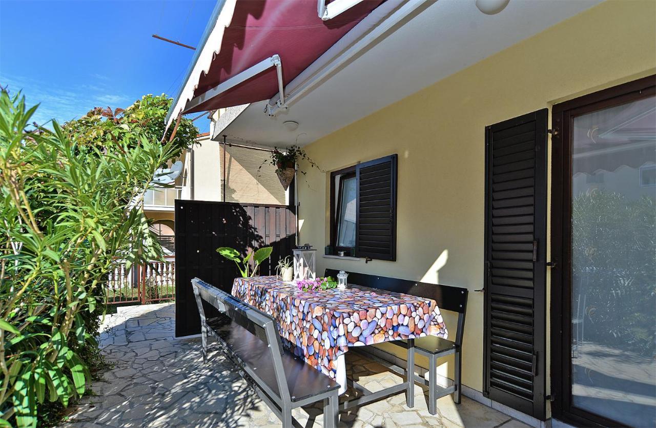 Apartment Jadranko 1761 Peroj Buitenkant foto