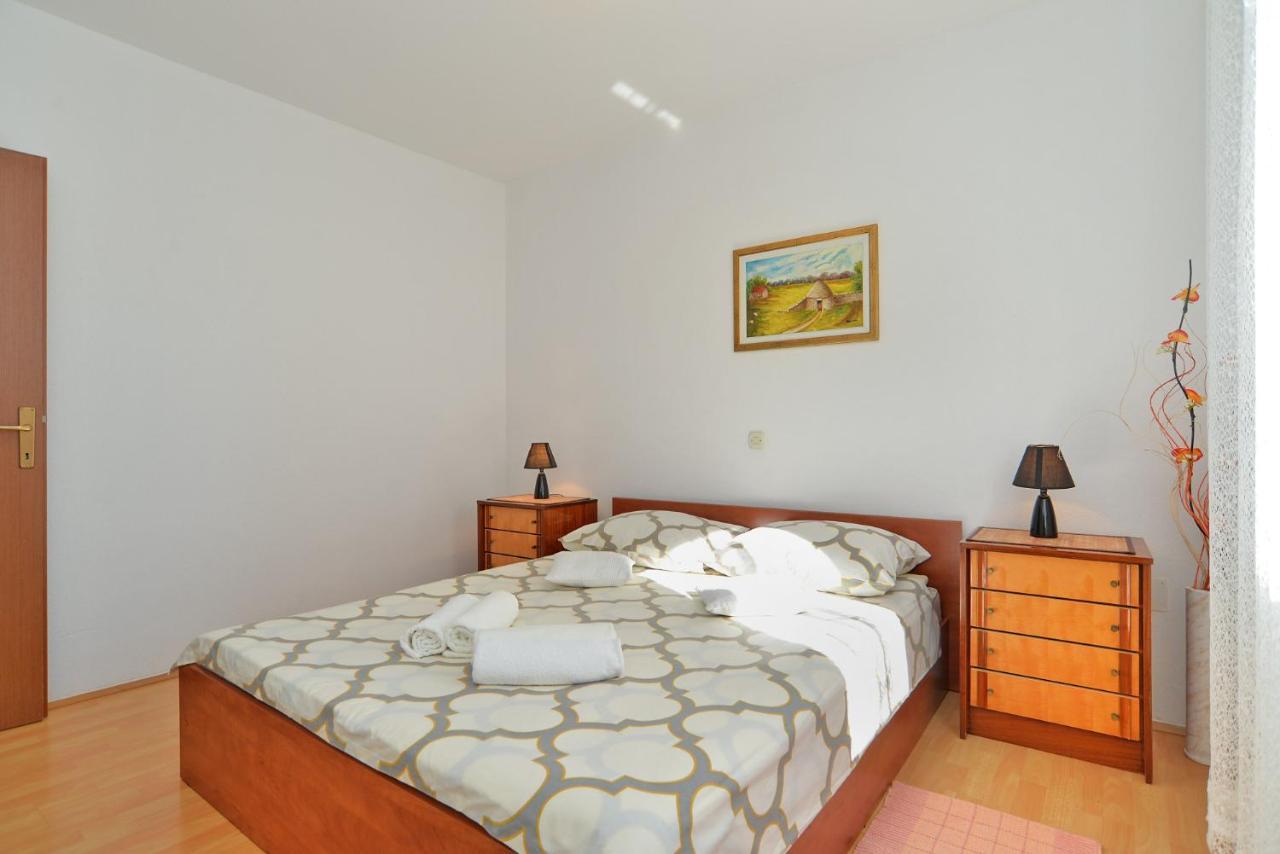 Apartment Jadranko 1761 Peroj Buitenkant foto