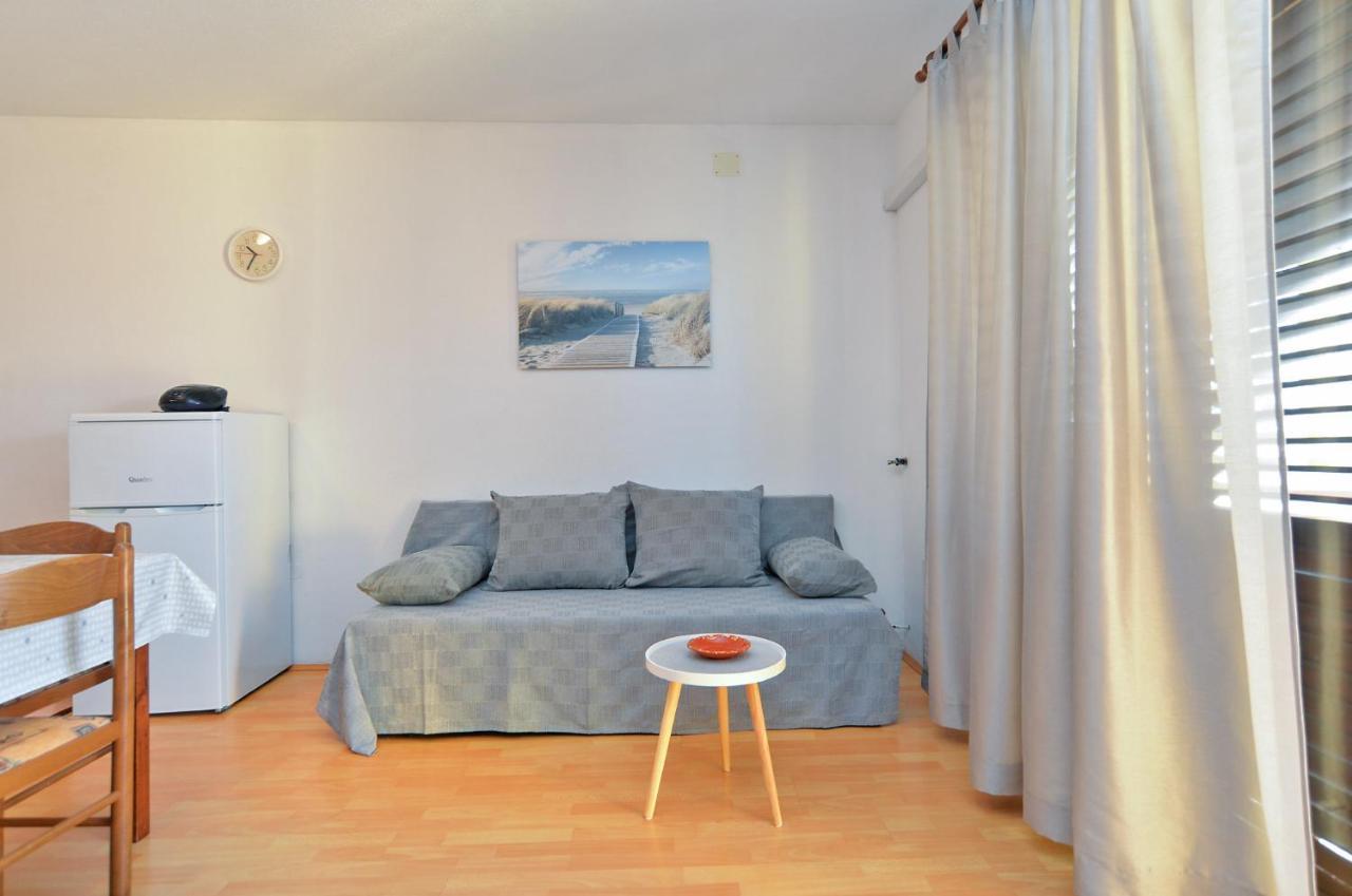 Apartment Jadranko 1761 Peroj Buitenkant foto